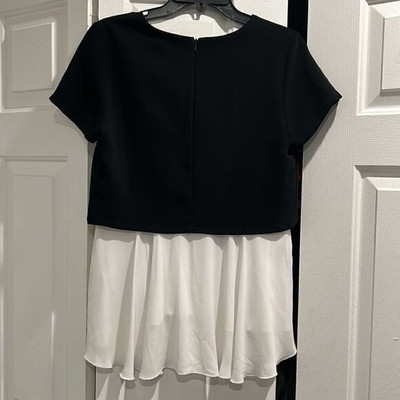 Bailey 44 Top, Size Medium - Picture 4 of 7